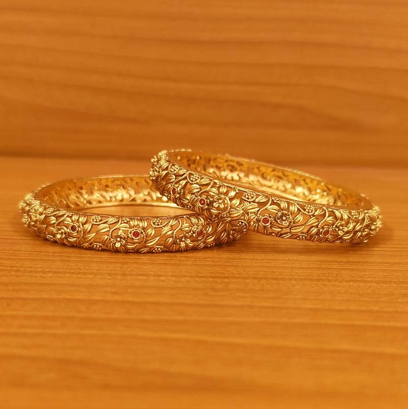 Women's Antique Handcarved Gold Look Alike Ruby Bangles - Sanvi Jewels