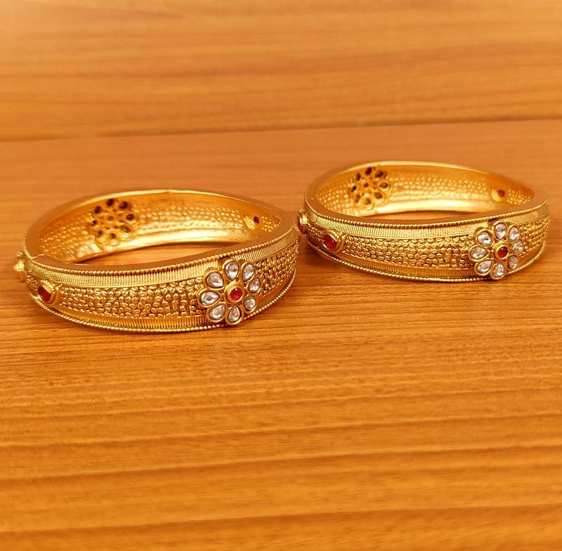 Women's Antique Matt God Look Kundan Polki Premium Bangles - Sanvi Jewels