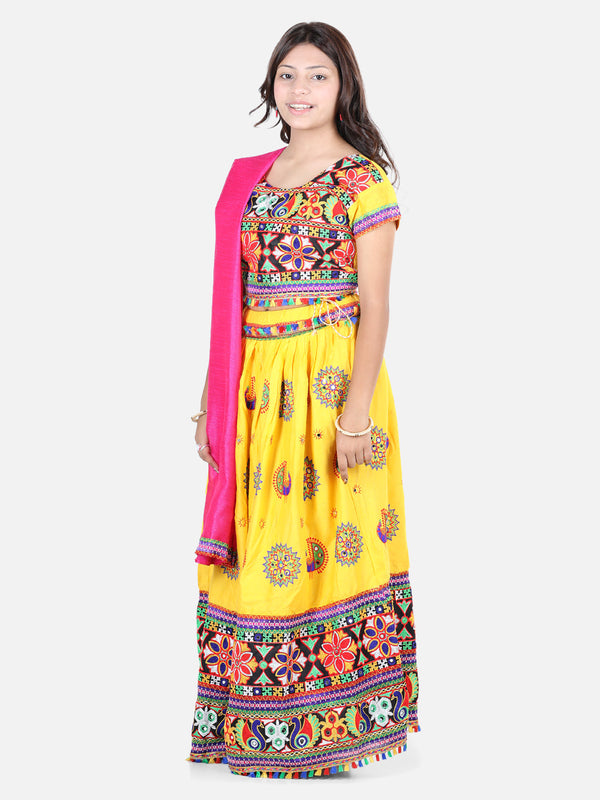 Girl's Silk Yellow Lehenga Sets - Bownbee