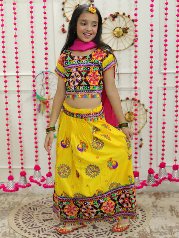 Girl's Cotton Yellow Lehenga Sets - Bownbee