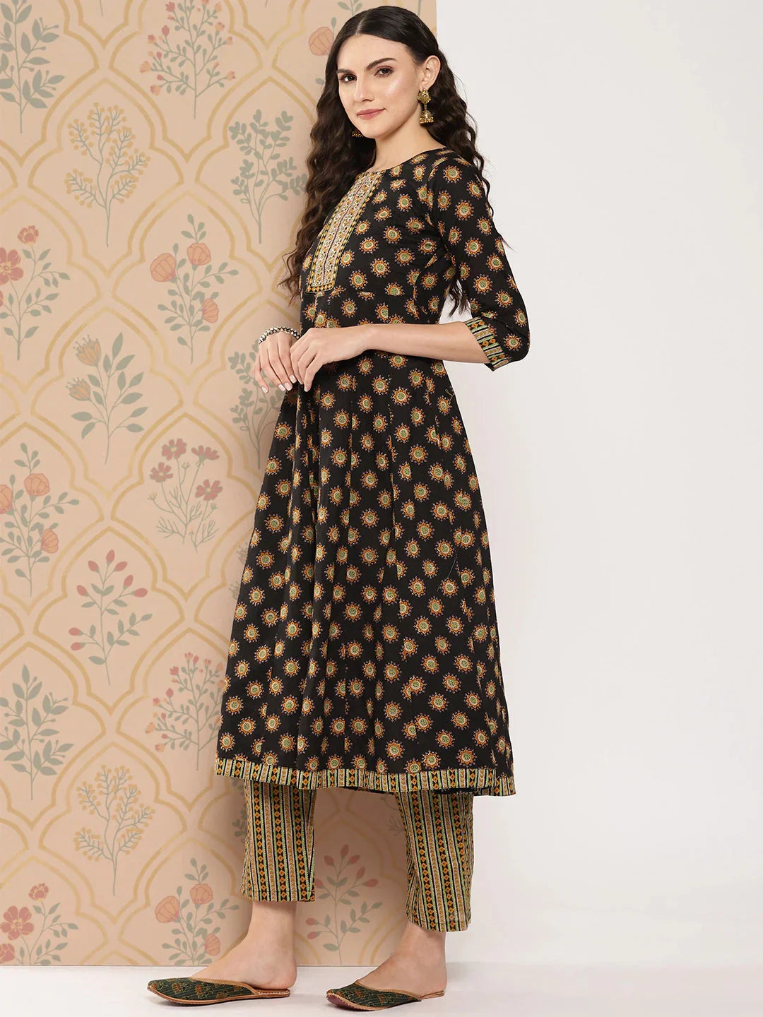 Black Floral Printed Regular Pure Cotton Kurta with Trousers & With Dupatta Set-Indiakreations-JS1423SKDBKS