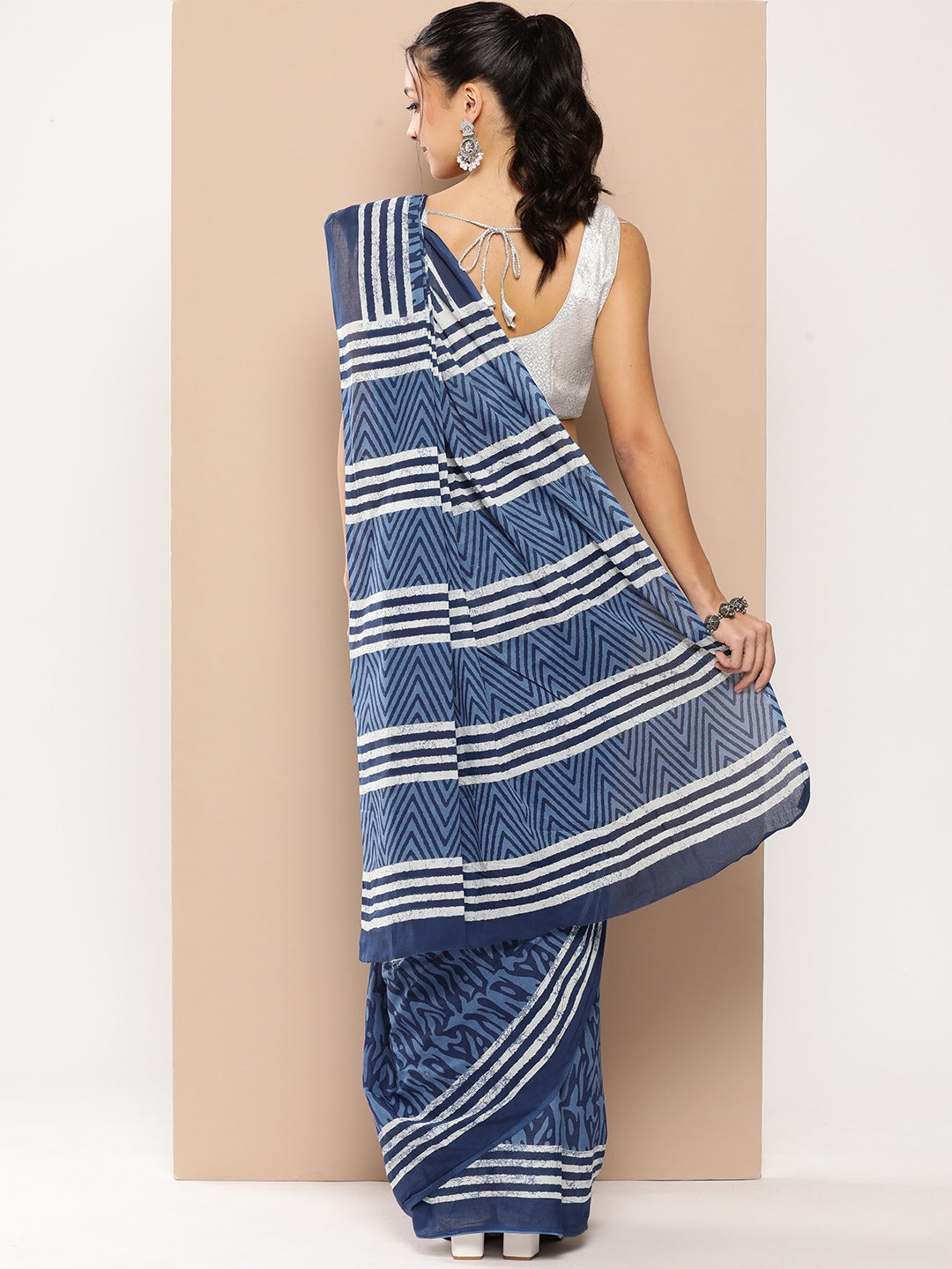 Blue Chevron Mulmul Cotton Sarees With Unstitched Blouse-Indiakreations-JS1968SARBL