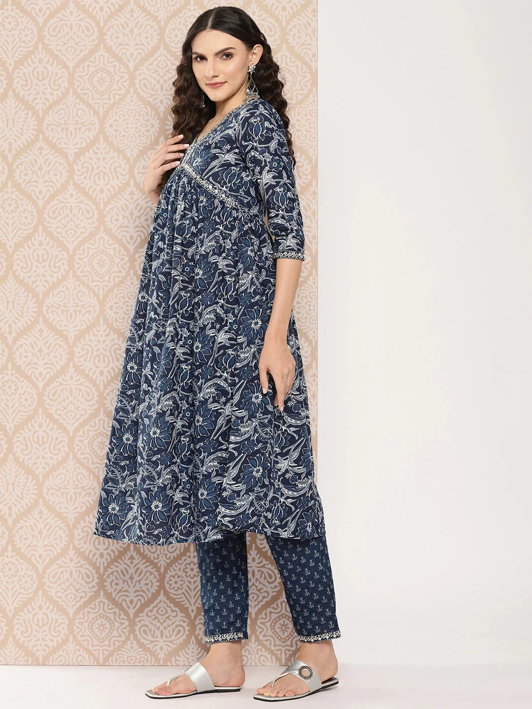 Blue Women Floral Embroidered Regular Pure Cotton Kurta with Trousers & With Dupatta-Indiakreations-JS1252SKDBLS