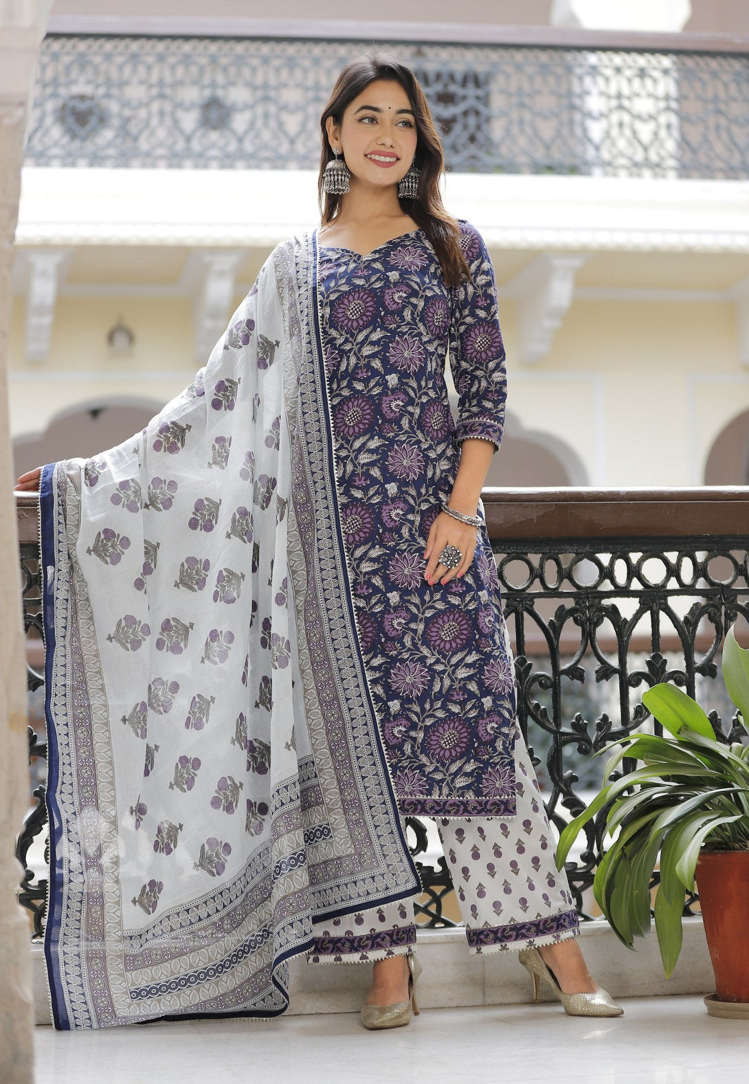 Women's Blue Daisy Suit Set - Lado Jaipuri