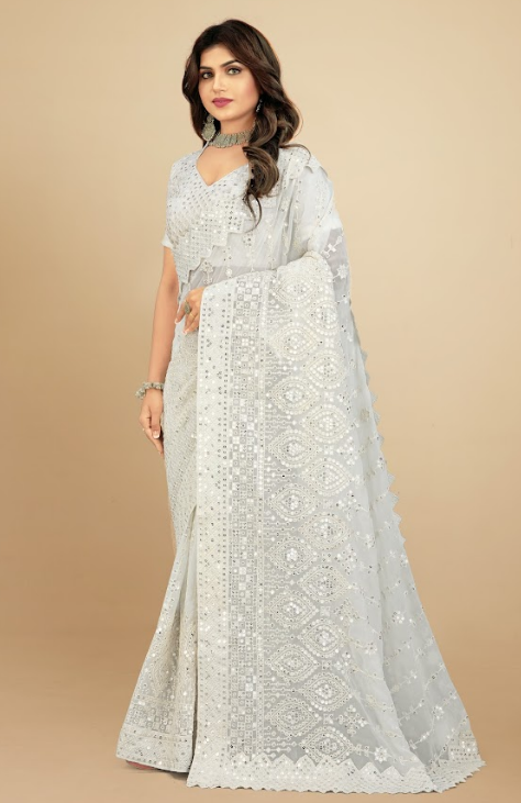 Women's Vaani White Georgette Saree  - Vamsee