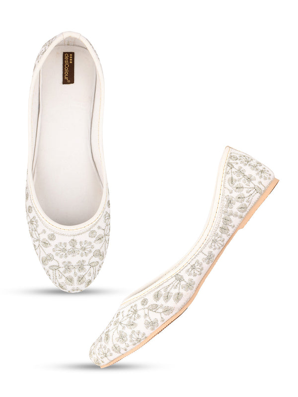 Women's White Boutique  Indian Ethnic Comfort Footwear - Desi Colour