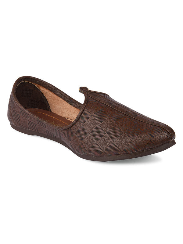 Men's Indian Ethnic Party Wear Textured Brown Footwear - Desi Colour