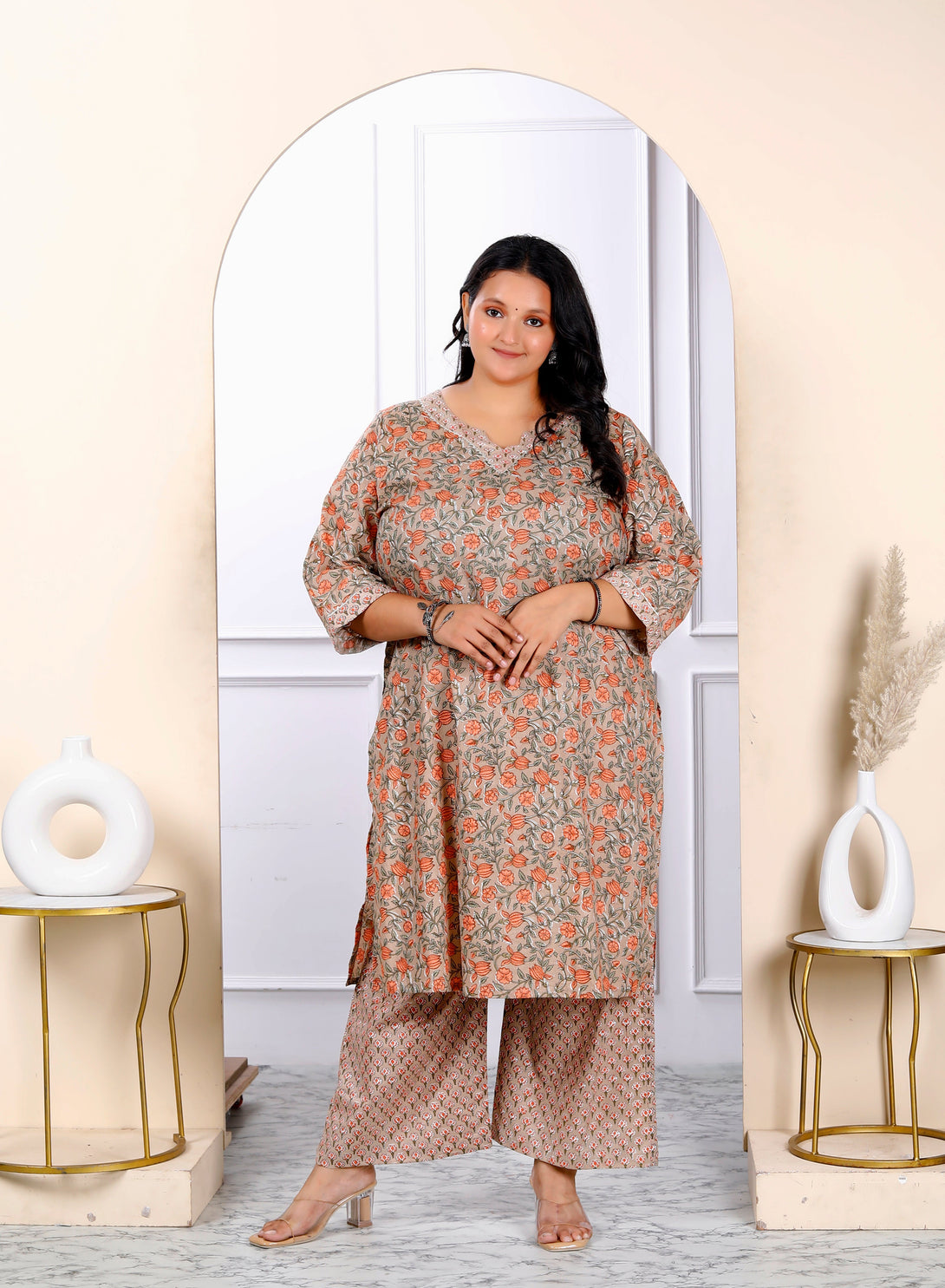 Women's Plus Size Brown Floral Printed Kurta With Palazzo - Miravan