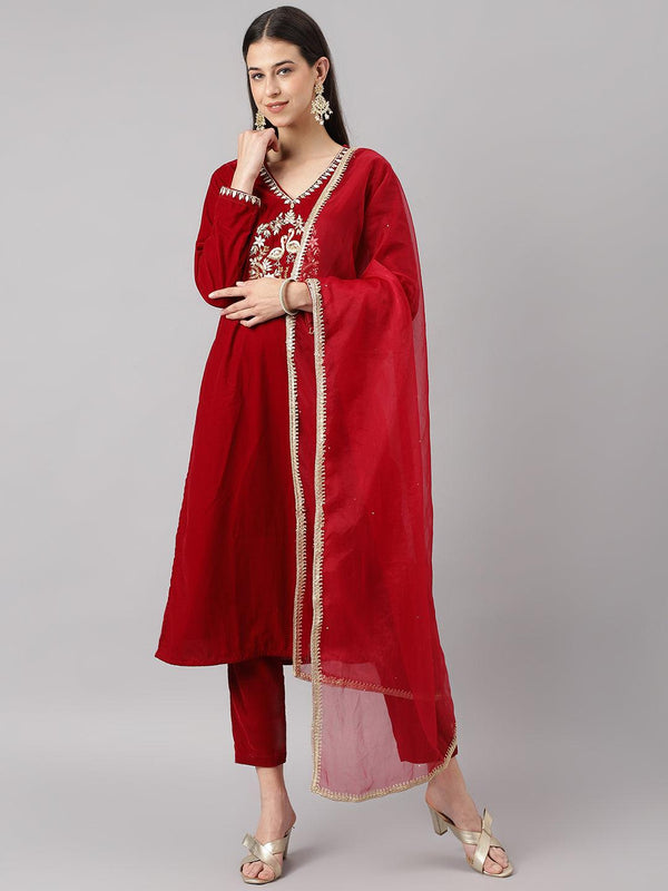 Women's Maroon Solid Velvet hand work Kurta pant With Organza Dupatta set - Taantav