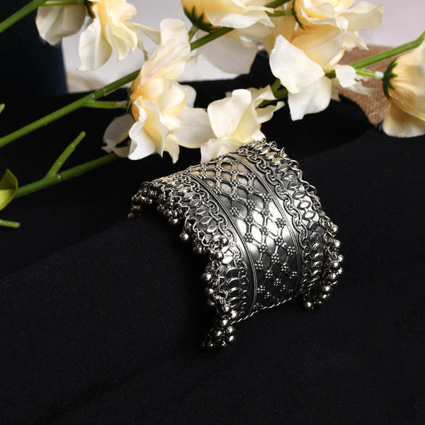 Women's Oxidised Silver-Plated Ghungroo Handcraft Bracelet - Kamal Johar