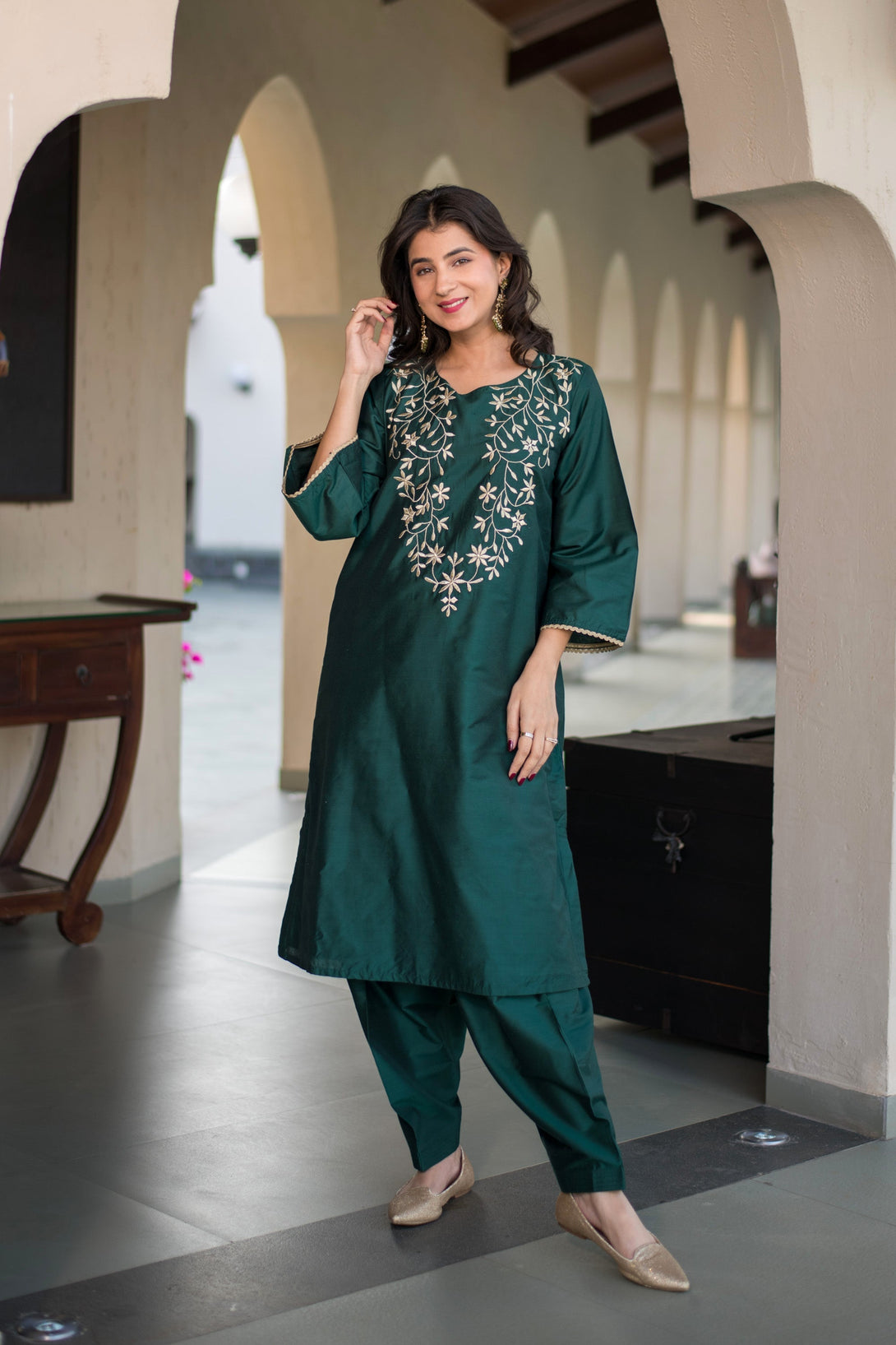 Women's Bottle Green Kurta Embroidery Co-Ord Set - Label Shaurya Sanadhya