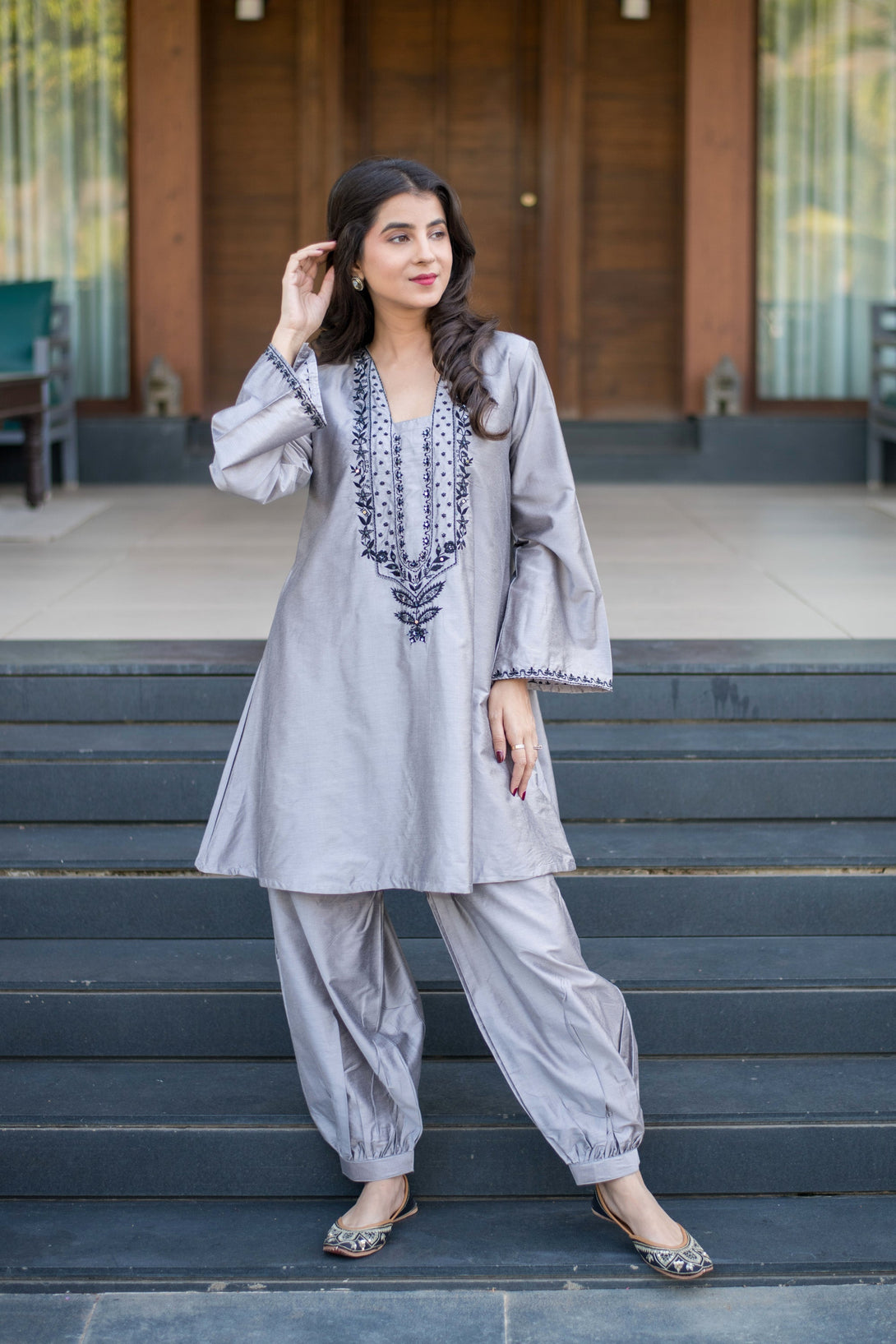 Women's Grey Kurta Embroidery Co-Ord Set - Label Shaurya Sanadhya