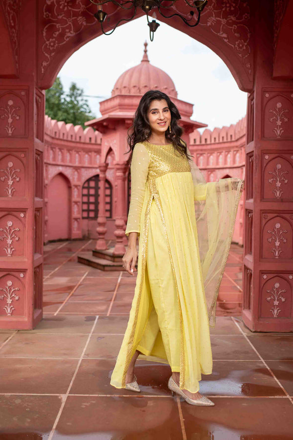 Women's Light Yellow Nayra Kurta Set - Label Shaurya Sanadhya