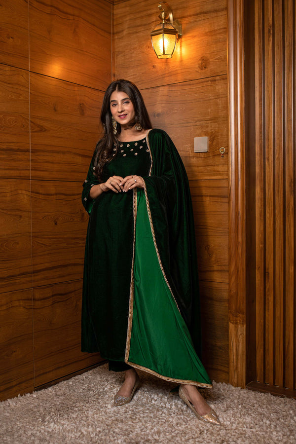 Women's Bottle Green Hand Work Velvet Kurta Set - Label Shaurya Sanadhya