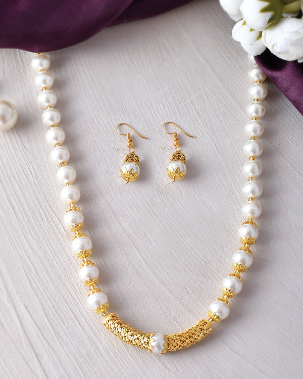 Women's Shine Round Beads Ethnic Gold Line Necklace With Earring Set | Gemstone Jewellery Set - Avisha