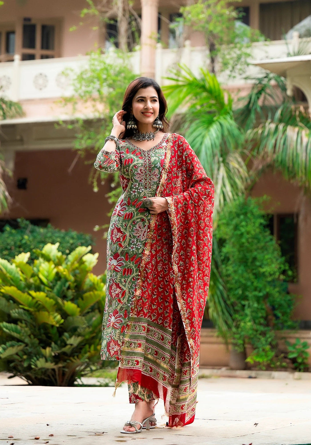 Women's Multicolor Printed Viscose Rayon Kurta, Pant And Dupatta Set - Alvami