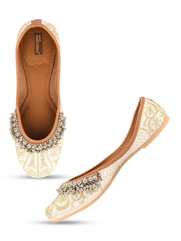 Women's Offwhite Embellished  Indian Ethnic Comfort Footwear - Desi Colour