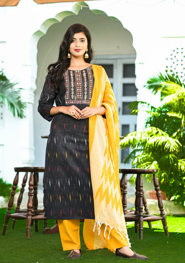 Women's Black Ikat Kurta Set - Yufta