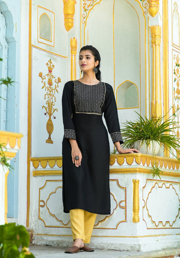 Women's Black Solid Embroidered Kurta Set - Yufta