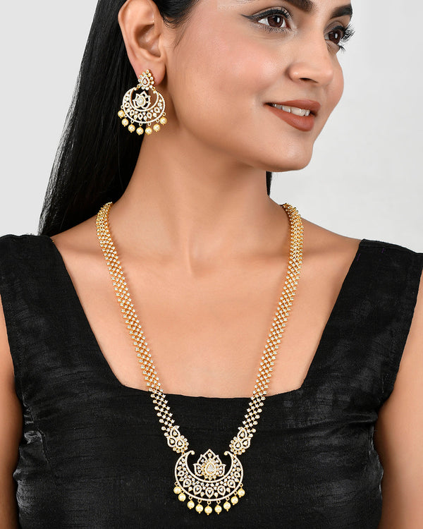 Women's Zircons And Pearl Beads Opulent Jewellery Set - Voylla