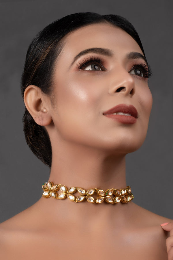 Women's Handcrafted Kundan Choker - Femizen