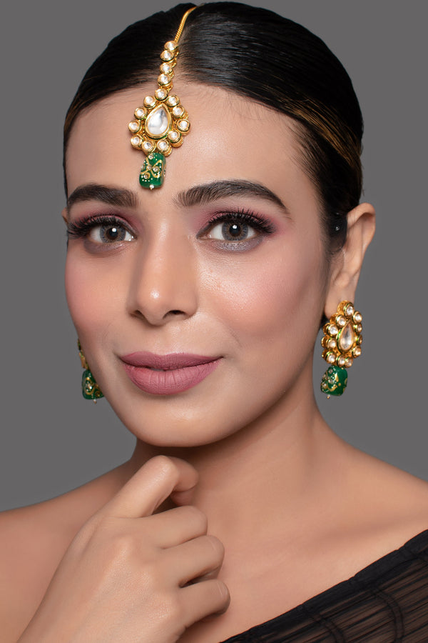 Women's Gold toned green beaded Kundan earring & mang tika set - Femizen