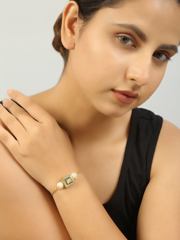 Women's Handcrafted Kundan Studded Bracelet With Pearls - Femizen