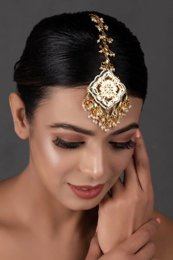 Women's Gold Tone Kundan Inspired Maang Tikka - Femizen