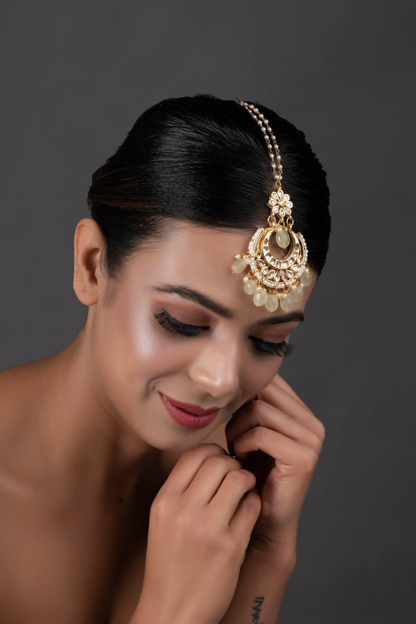 Women's Cream Gold Toned  Kundan Inspired Mang Tika - Femizen