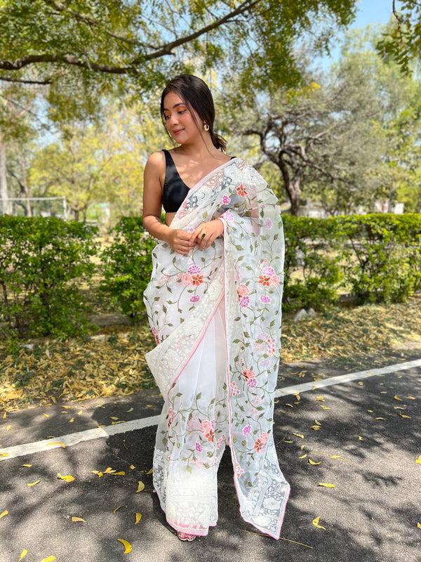 Women's White Viscose Threadwork Saree - VAMSEE