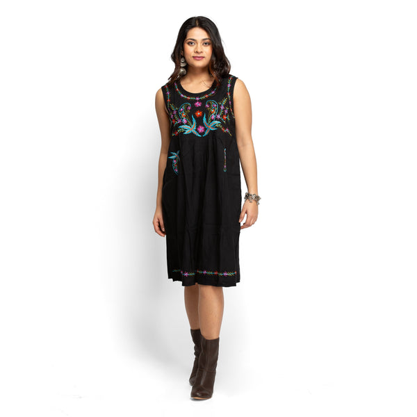 Women's Women's embroidered dress - Taantav