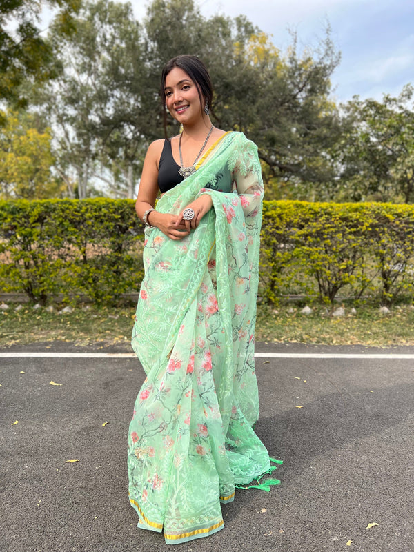 Women's Green Floral Printed Saree - VAMSEE