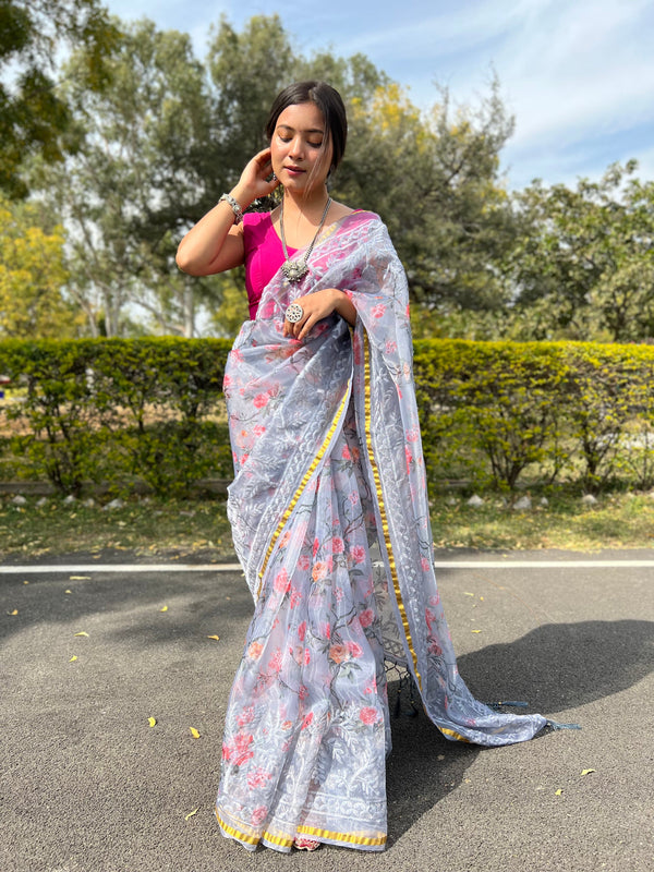 Women's Grey Floral Printed Saree - VAMSEE