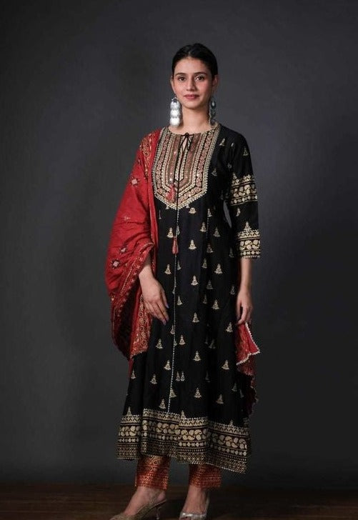 Women's Ethnic Kurta With Pant And Dupatta-Noz2Toz