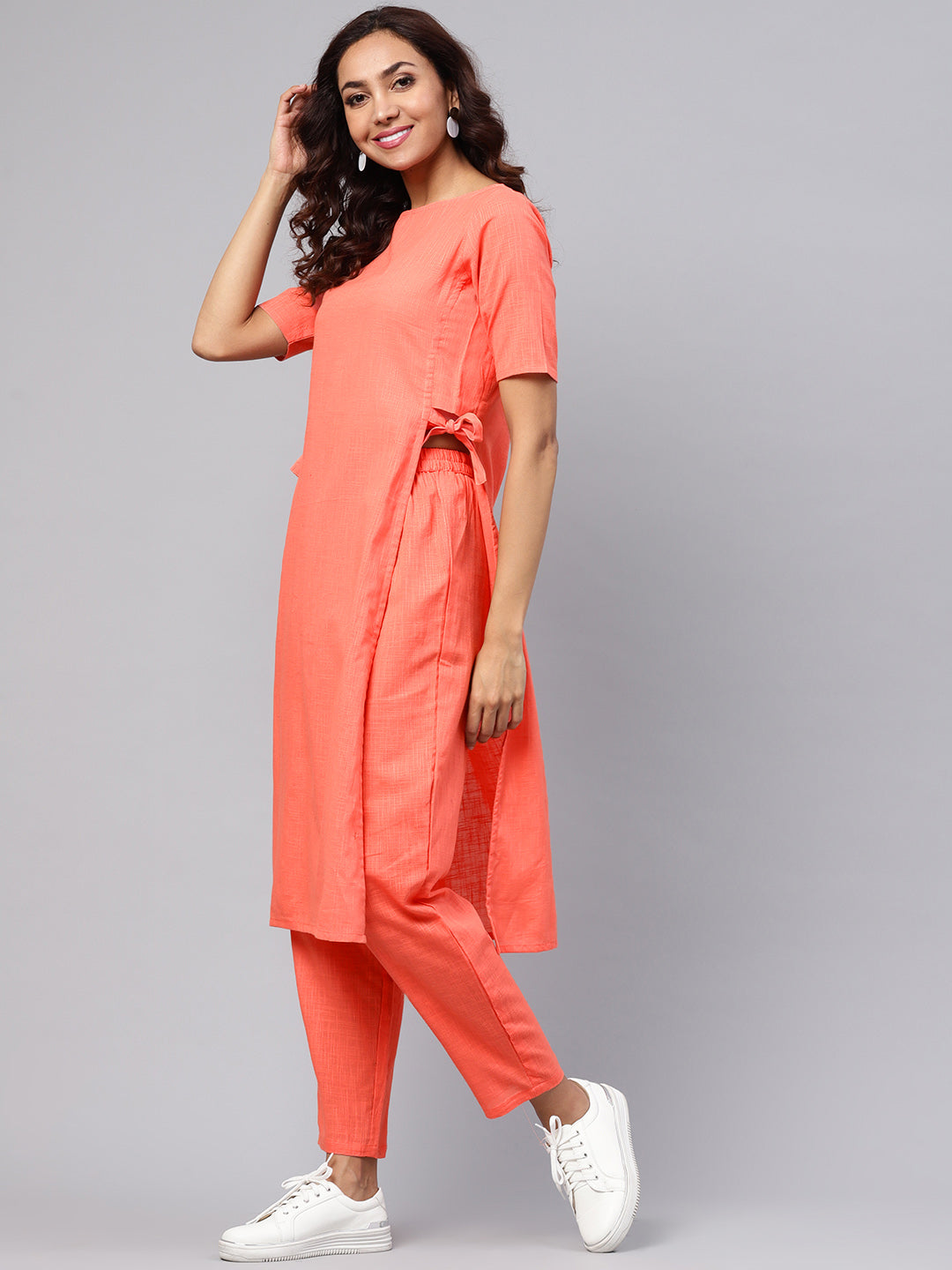 Women's Peach Straight Kurta With Pants - Idalia