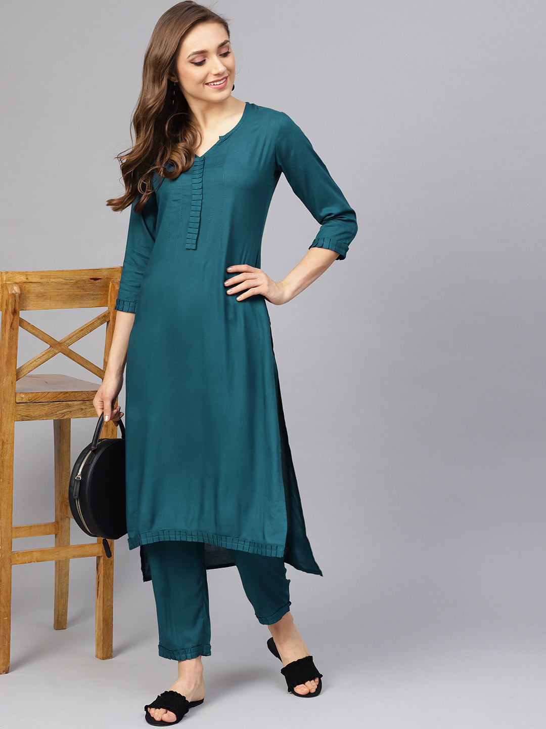 Women's Teal Color Kurta With Pants - Idalia