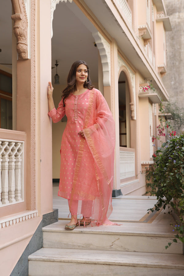 Women's Pink Colour Festival Wear Suit Set - Roohaniyat