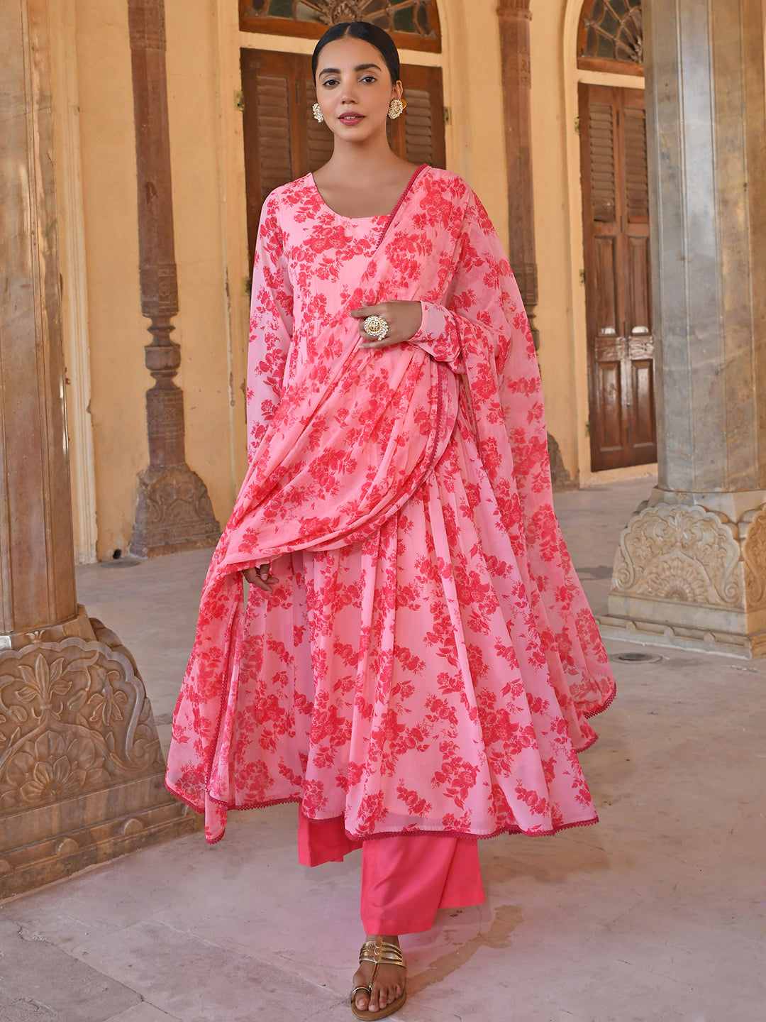 Women's Peach Georgette Floral Print Kurta With Flared Palazzo And Dupatta - Janasya