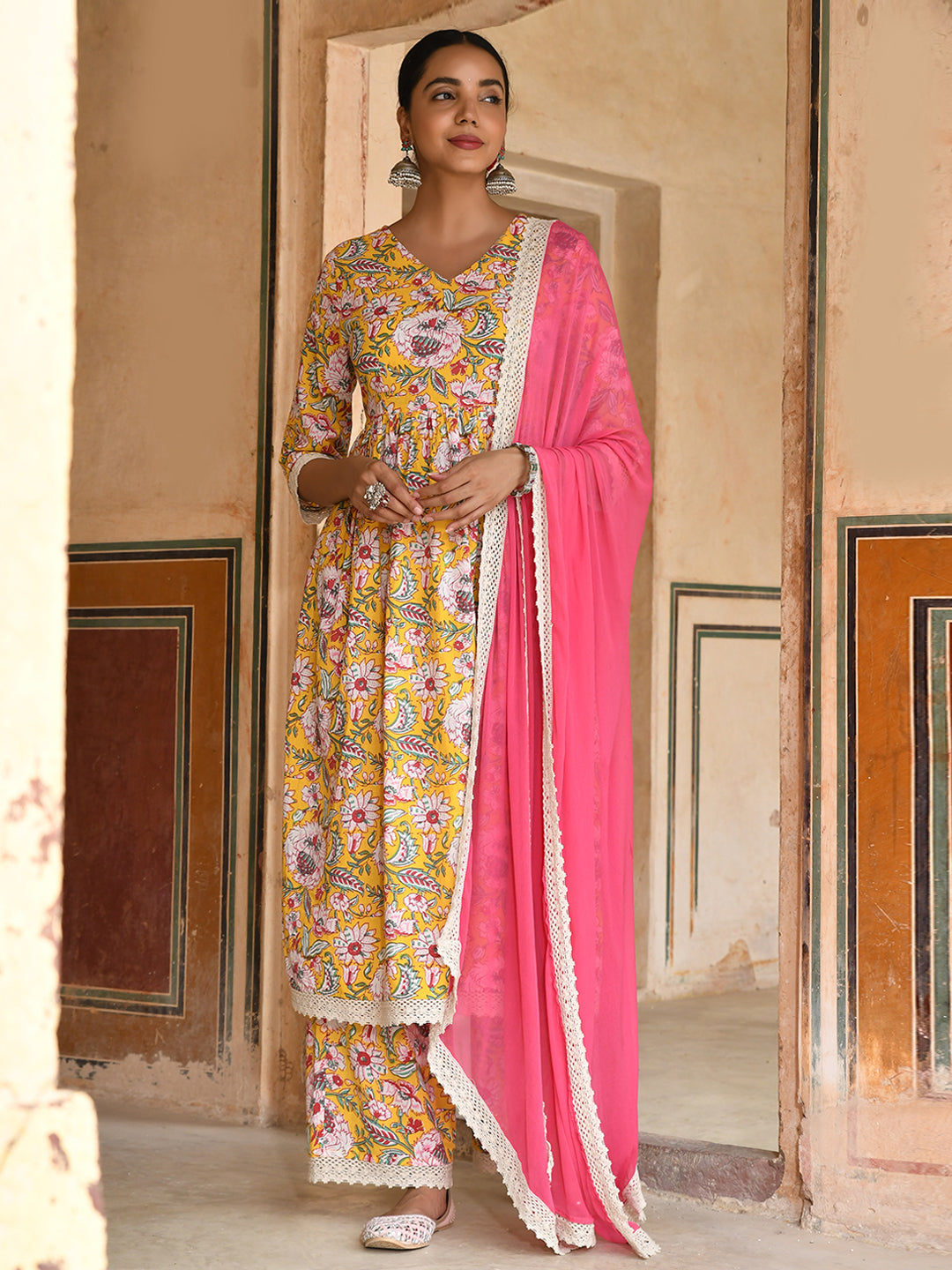 Women's  Yellow Cotton Floral Print Kurta With Palazzo And Dupatta - Janasya