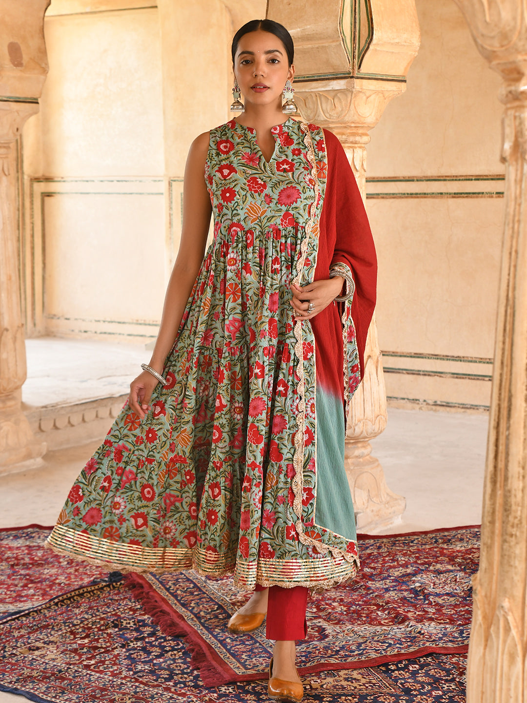 Women's Sea Green Cotton Floral Block Print Kurta With Pant And Dupatta - Janasya