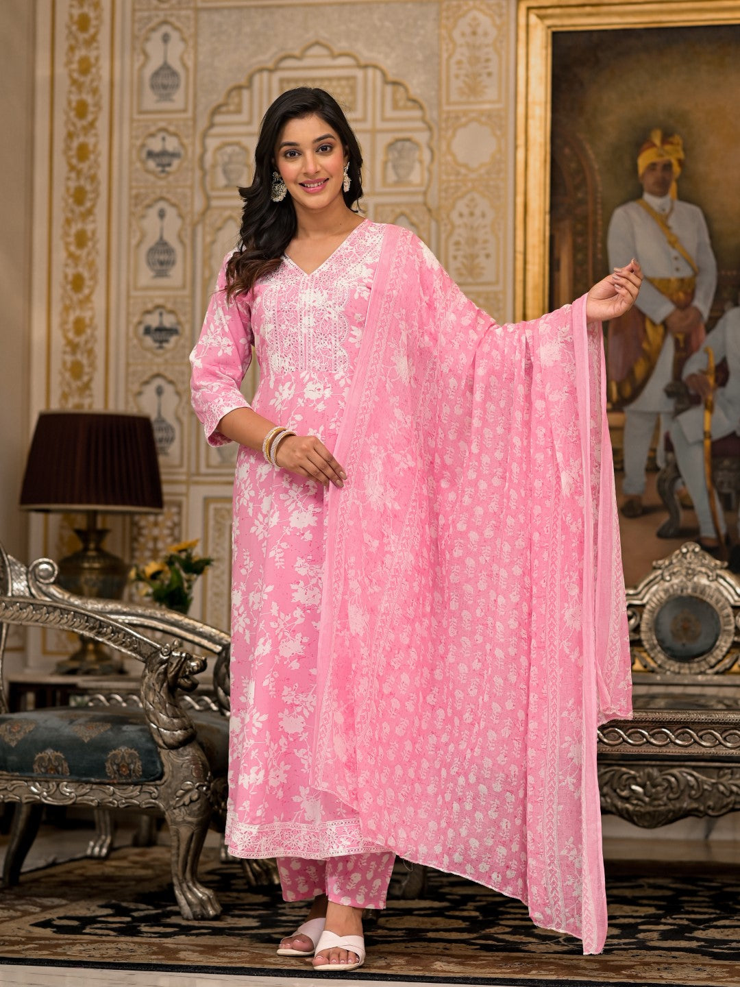 Women's Pink Rayon Floral Kurta, Pant And Dupatta Set - Juniper