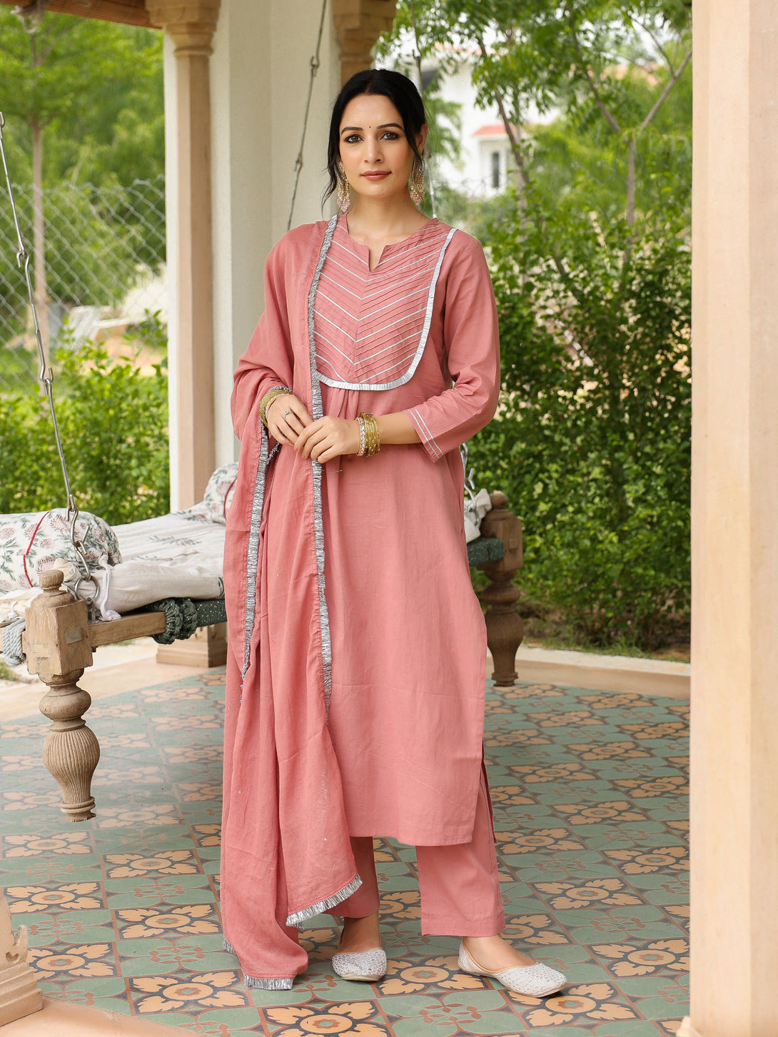 Women's Dusty Pink Mulmul Cotton Kurta Set With Trousers And Dupatta - Pheeta