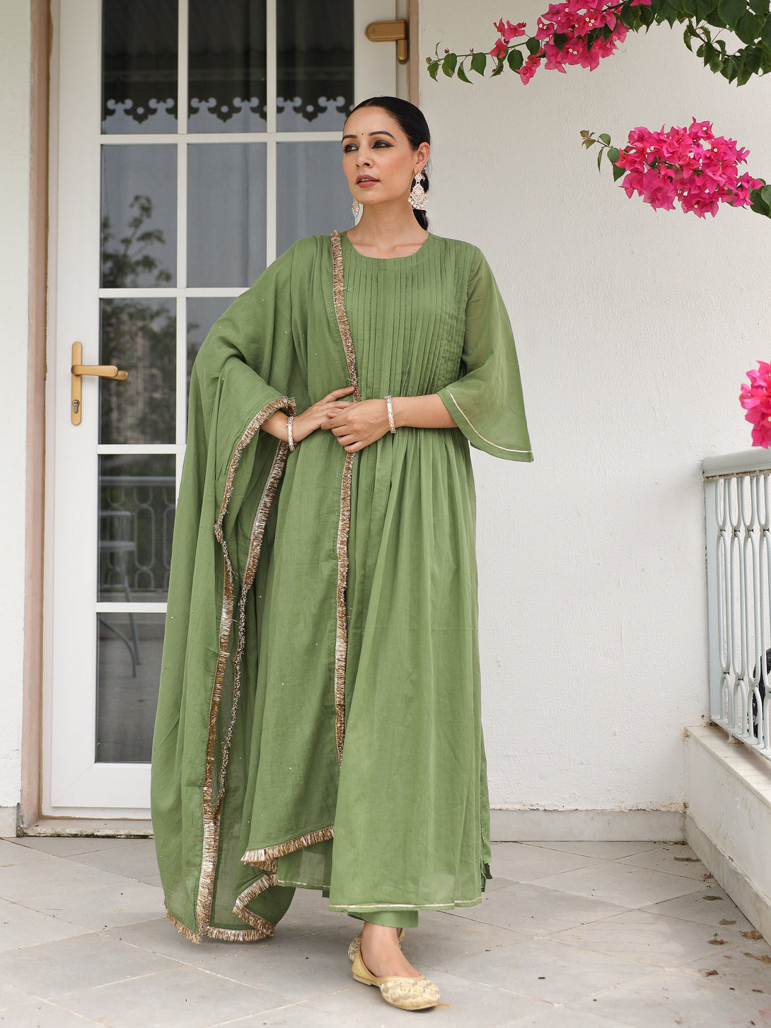 Women's Light Green Mulmul Cotton Kurta Set With Trousers And Dupatta - Pheeta