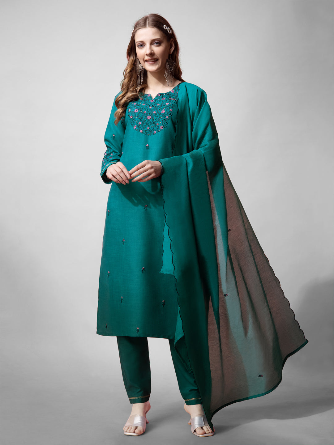 Women's Rama Cotton Blend Embroidered Kurta Set - Jyoti Fashion