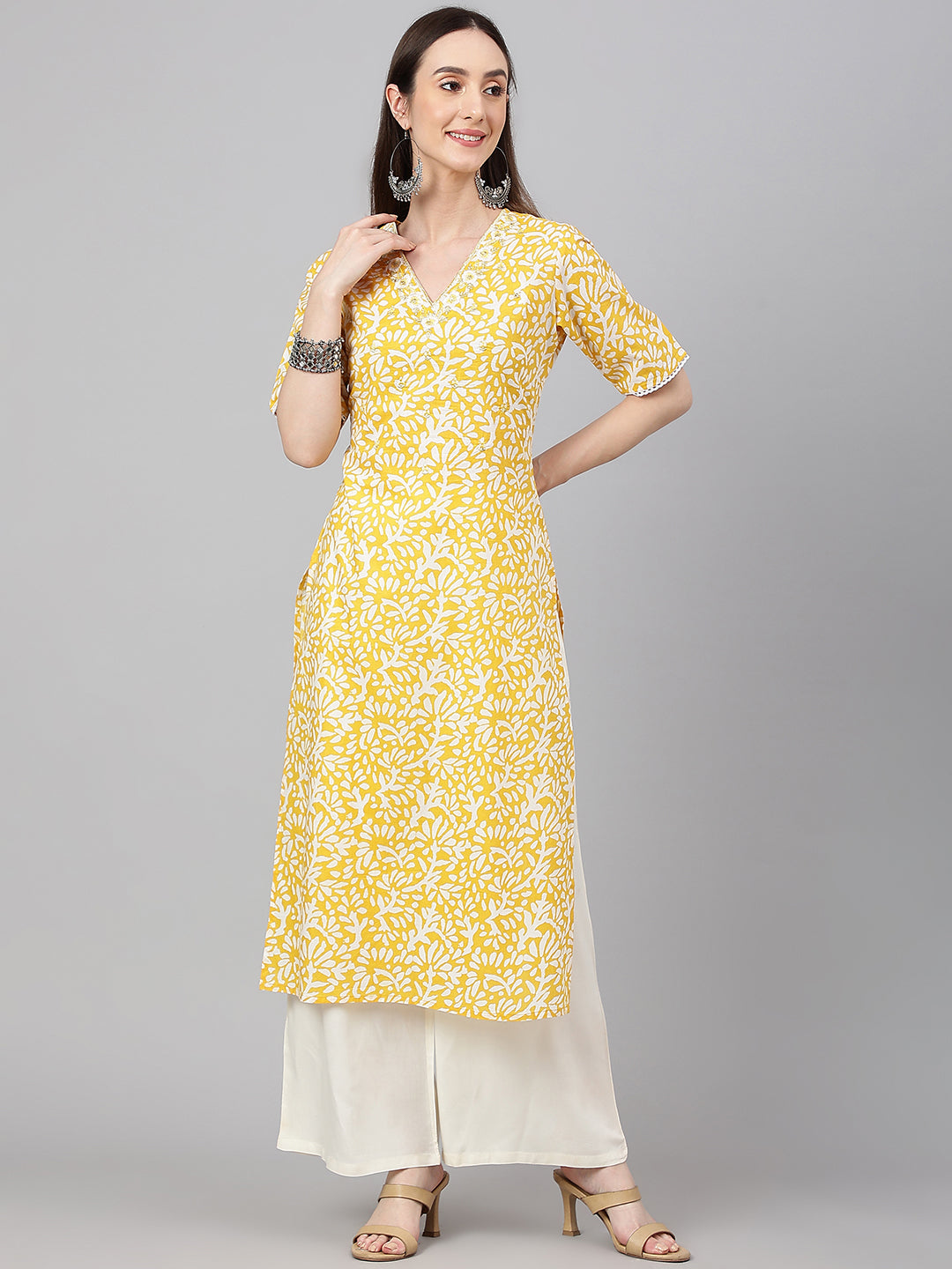 Women's Yellow Cambric Cotton Kurta - Janasya