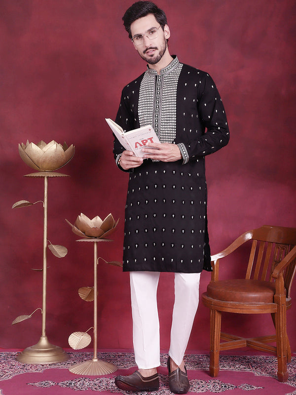 Men's Sequins Embroidered Kurta Pyjama Set