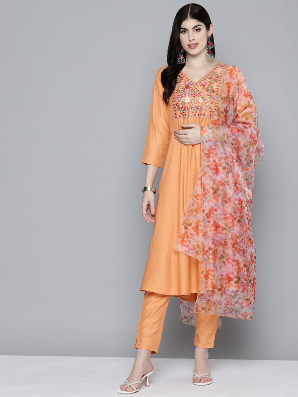 Women Embroidered Thread Work Kurta & Trousers With Dupatta