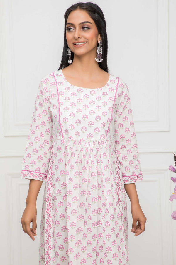 Women's White Floral Rayon Straight Round Neck Kurtas - Myshka