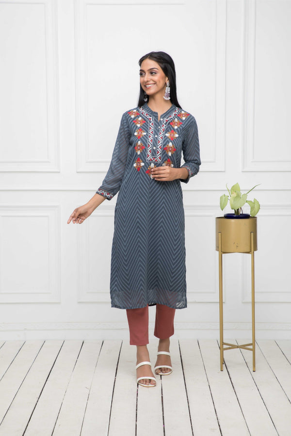 Women's Grey Solid Georgette Straight V-Neck Kurtas - Myshka