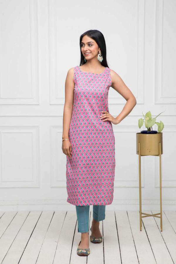 Women's Pink Solid Cotton Straight Round Neck Kurtas - Myshka